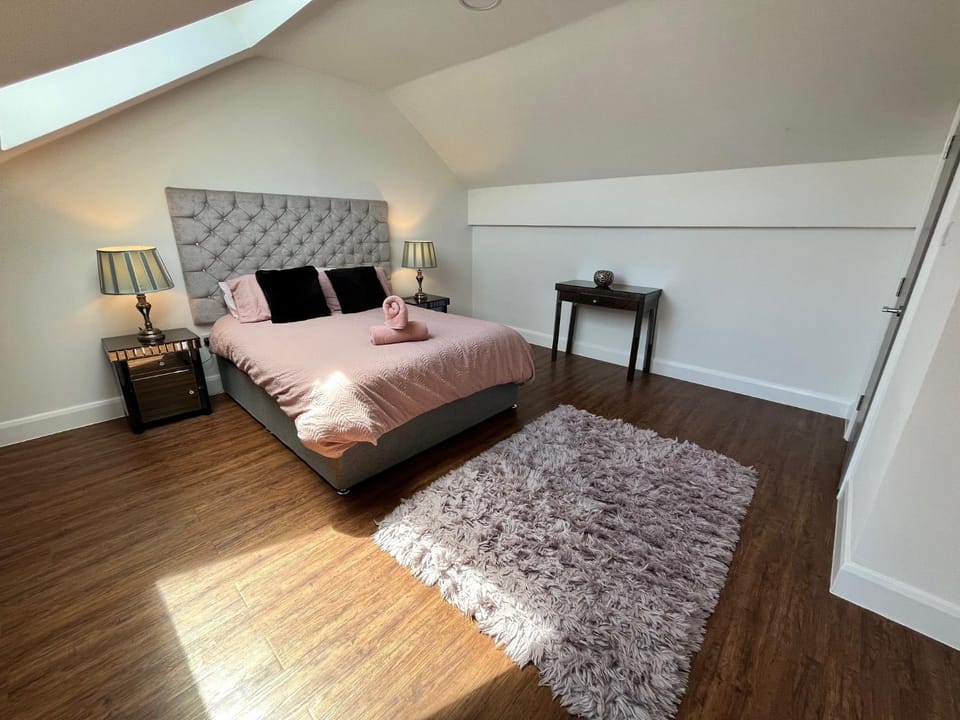 Cardiff flat with roof-terrace Apartment in Cardiff
