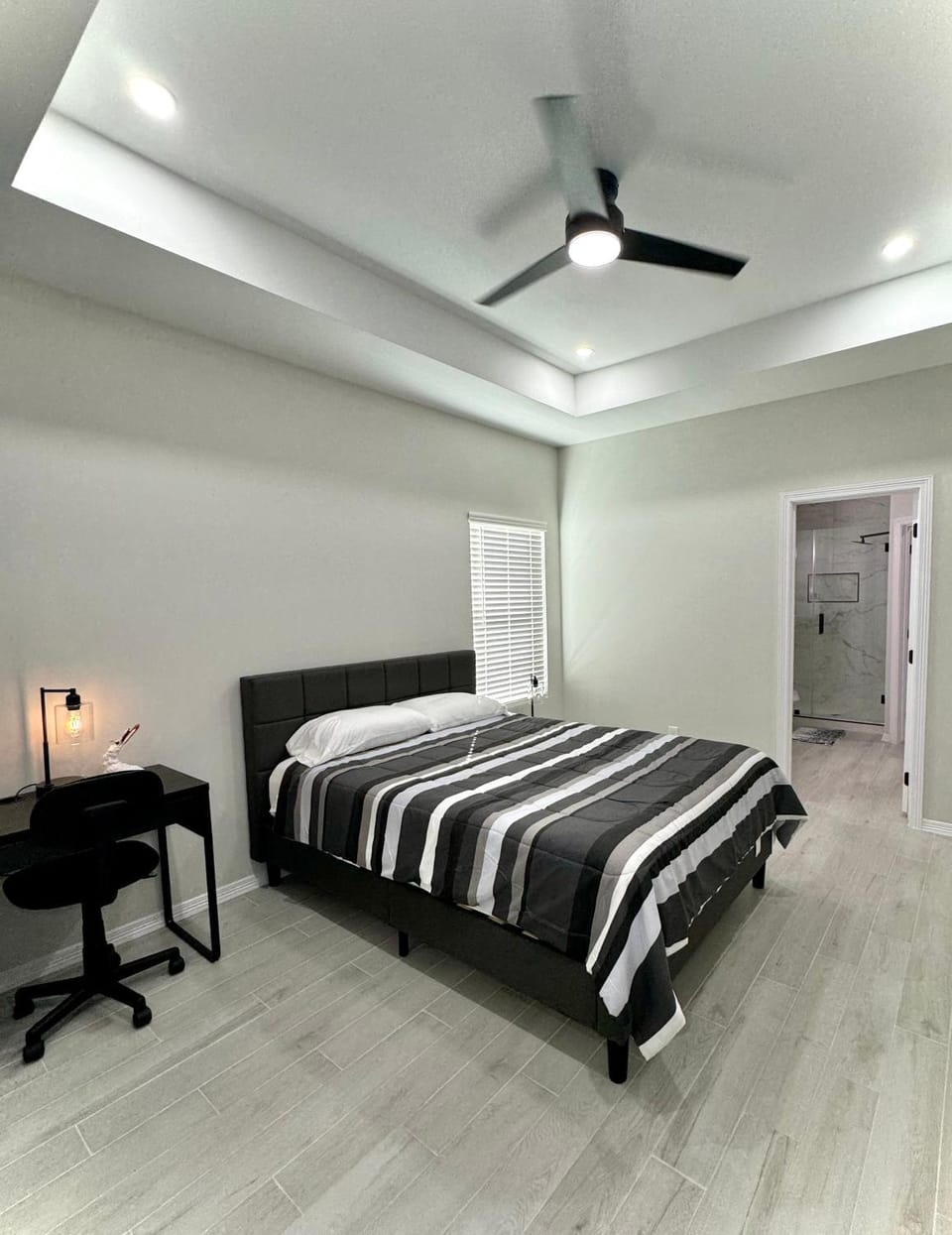 MilkyWay Suit! Apartment in Brownsville