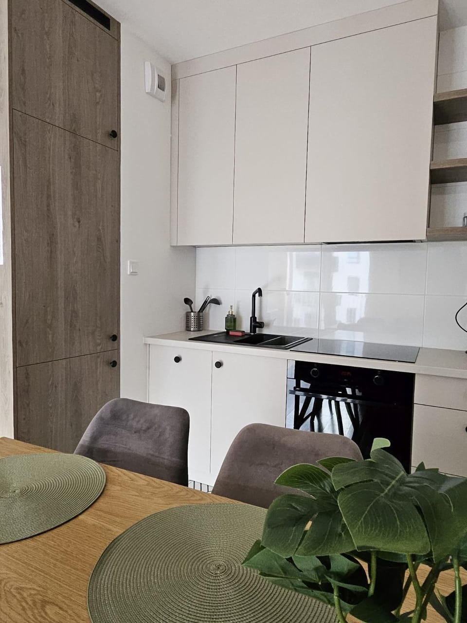 Kitchen or kitchenette, stove