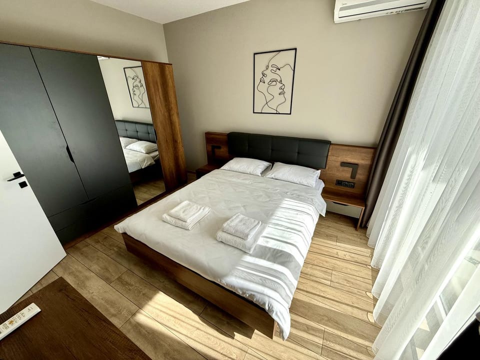 Bed, Photo of the whole room, Bedroom, towels, wardrobe, air conditioner