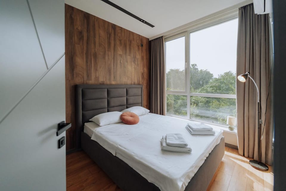 Bed, View (from property/room), Photo of the whole room, Bedroom, towels