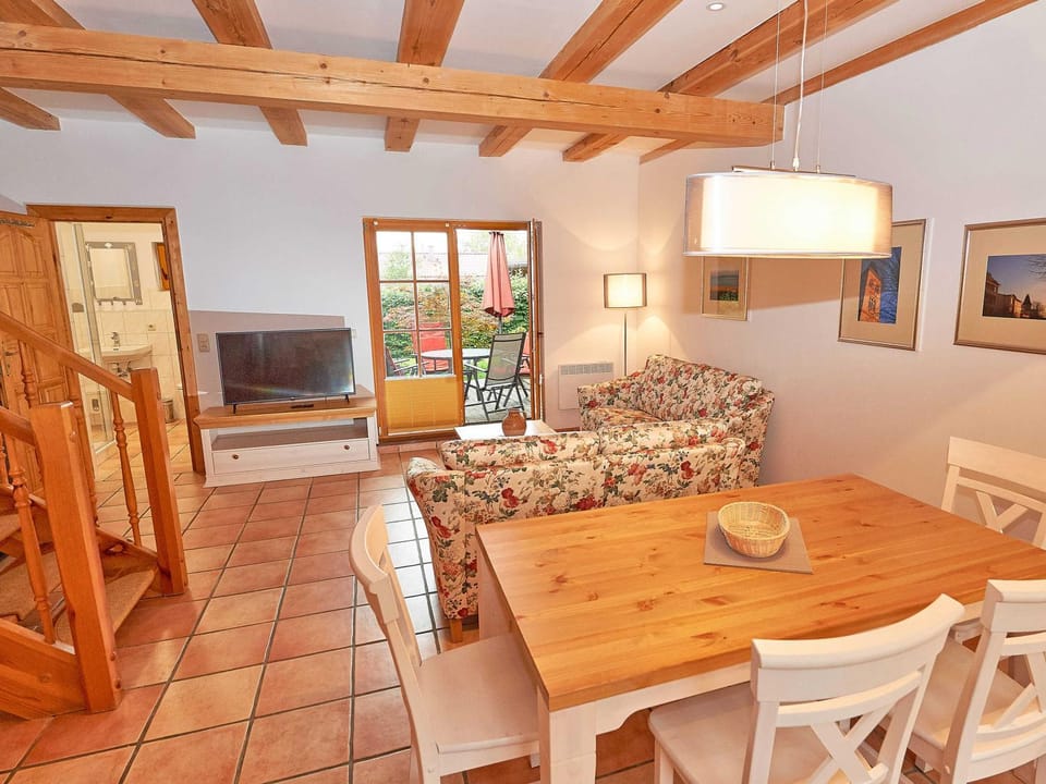 Communal lounge/ TV room, TV and multimedia, Kitchen or kitchenette, Living room, Seating area, Dining area, Evening entertainment, minibar