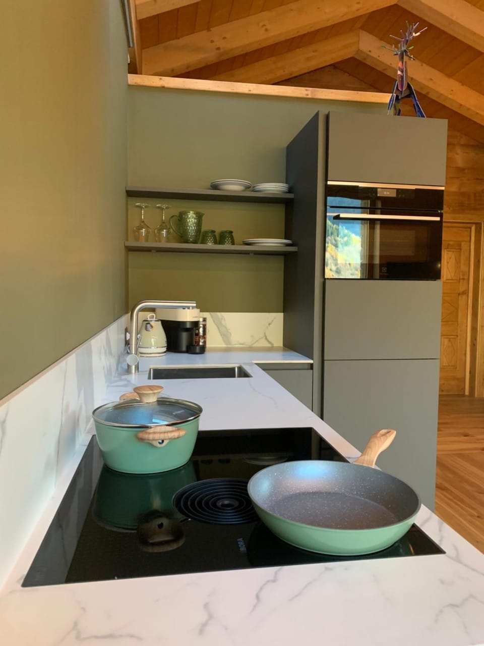 Kitchen or kitchenette