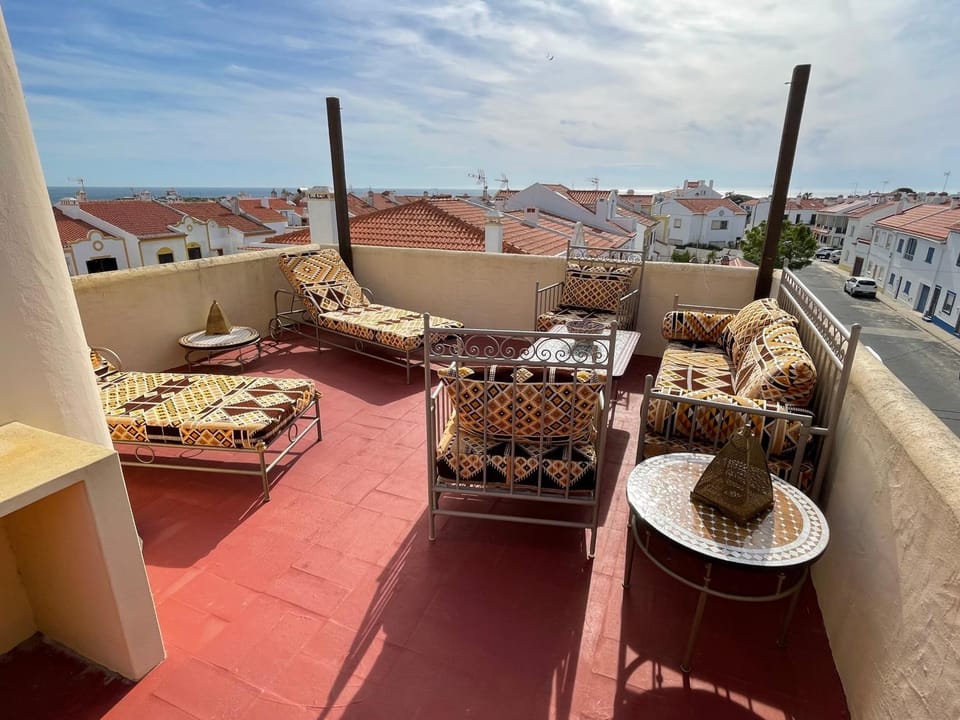 Apturco - com terraço junto à praia Apartment in Vila Nova de Milfontes