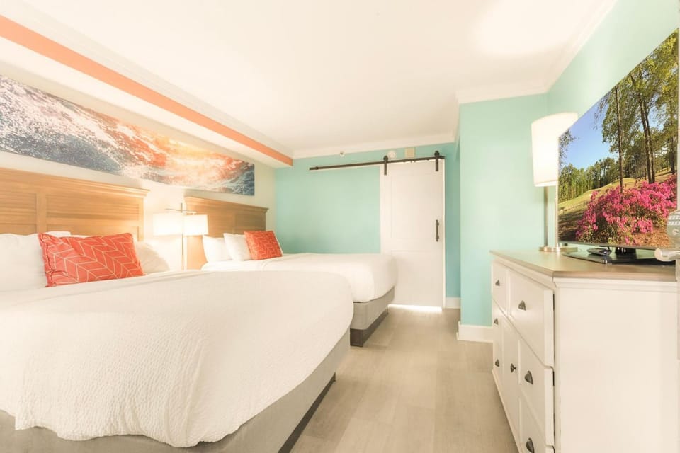 Bed, TV and multimedia, Photo of the whole room, Bedroom, wardrobe