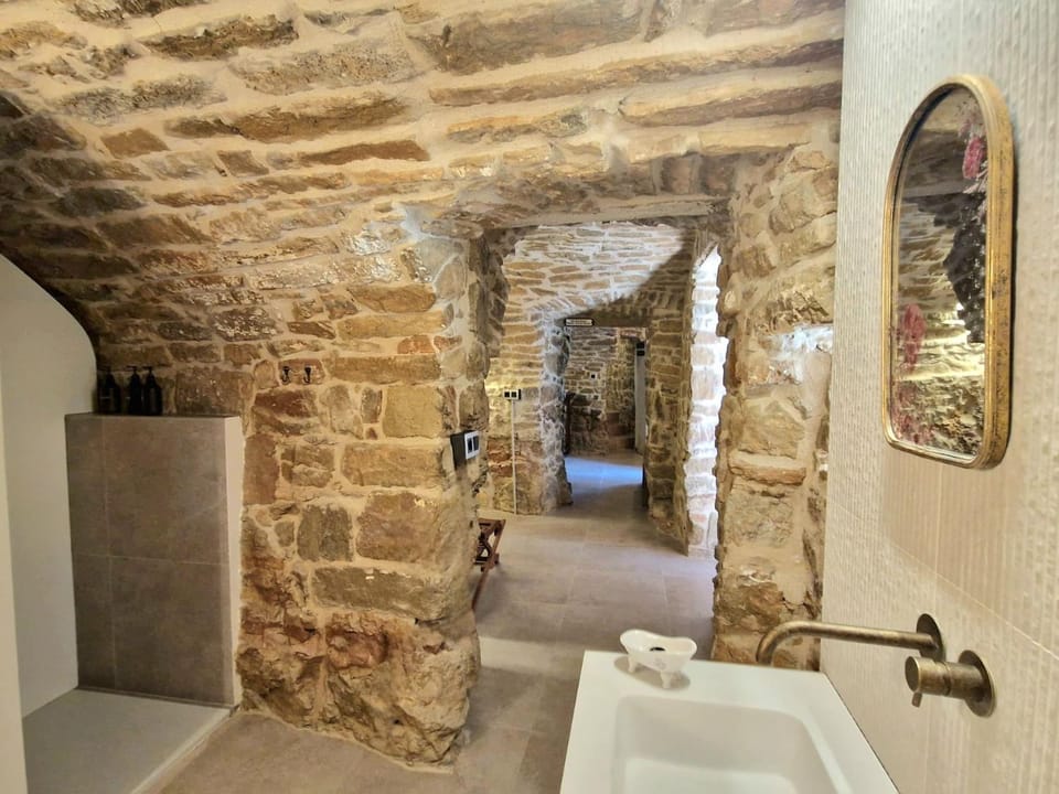 Shower, Toilet, Bathroom, Spa and wellness centre/facilities