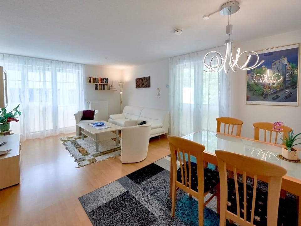 Living room, Seating area, Dining area