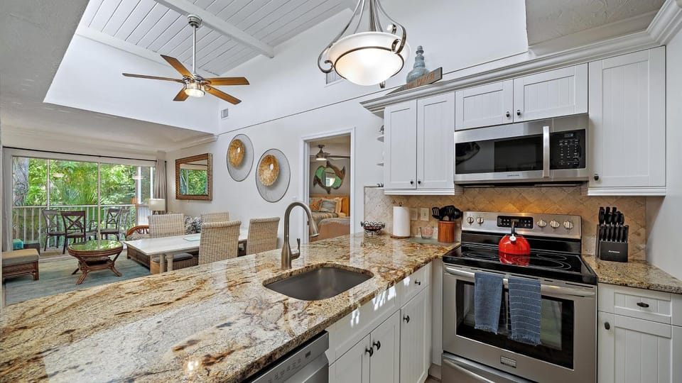 Just Beachy Apartment in Longboat Key