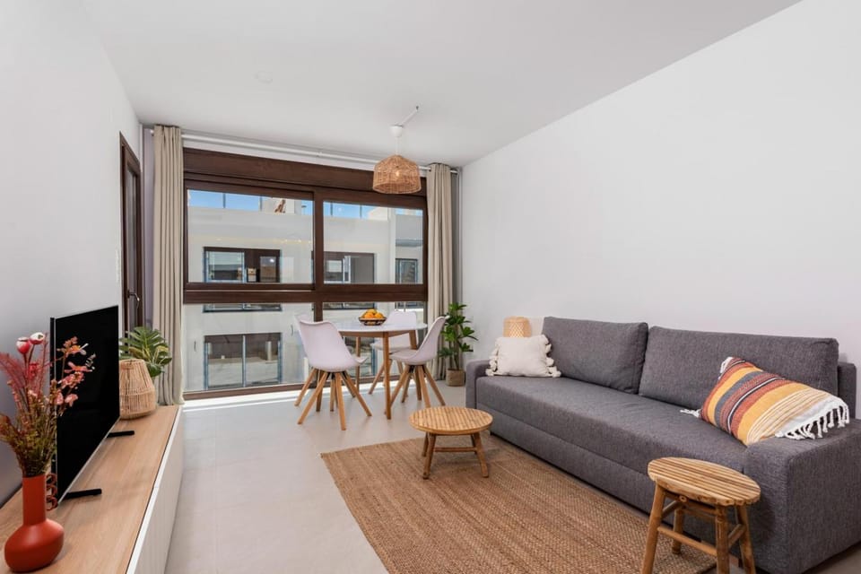 TV and multimedia, Living room, Dining area