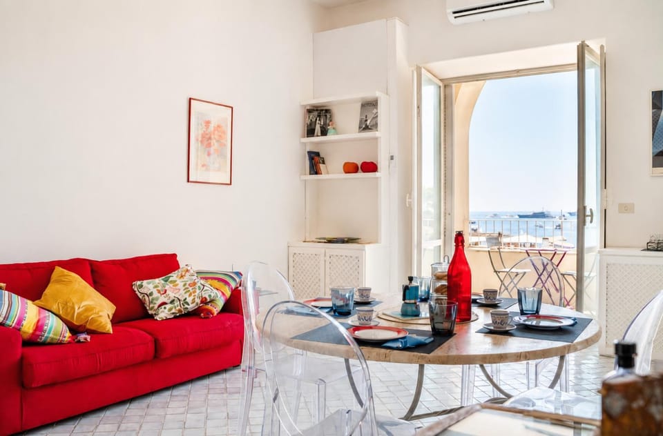Balcony/Terrace, Living room, Dining area, Sea view, air conditioner
