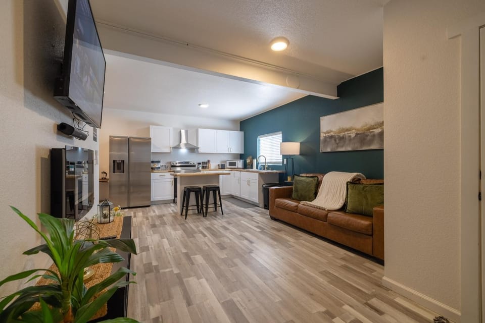 Downtown Garden Escape Apartment in Casper