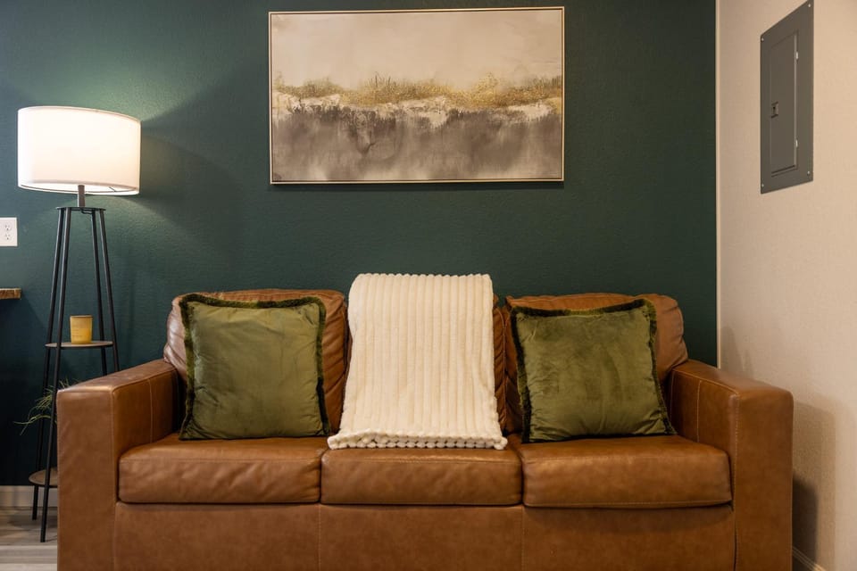 Downtown Garden Escape Apartment in Casper