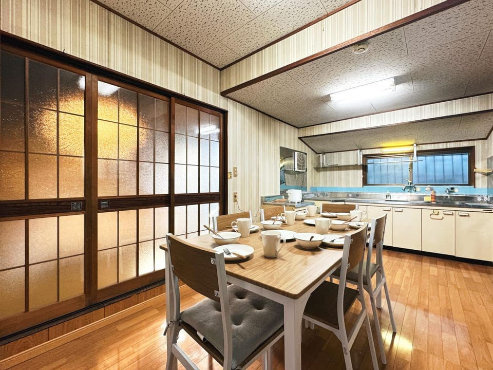 Kitchen or kitchenette, Living room, Dining area