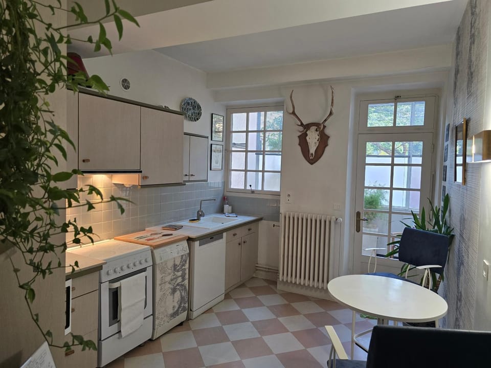 Bel appartement Apartment in Beaune