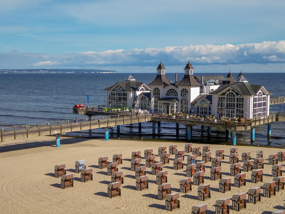 Nearby landmark, Staff, Beach