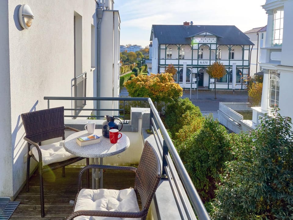 Property building, Balcony/Terrace