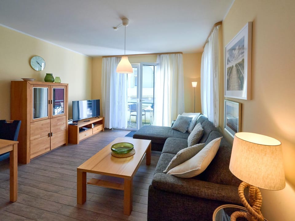 TV and multimedia, Balcony/Terrace, Living room, Seating area