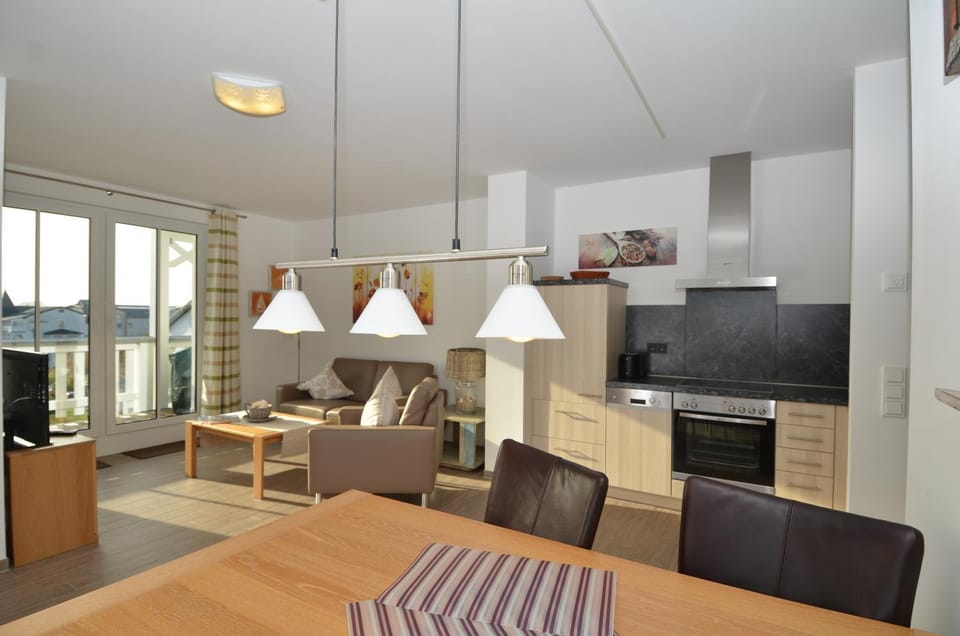 Kitchen or kitchenette, Living room, Photo of the whole room, Dining area