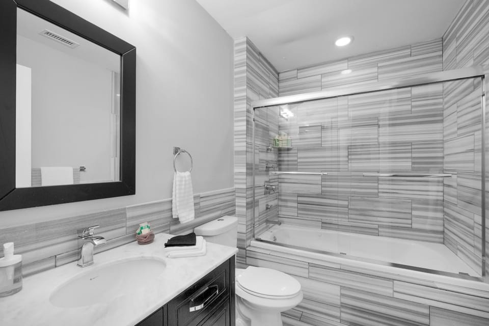 Modern NoLibs 1BR - Pool & Gym Apartment in Philadelphia
