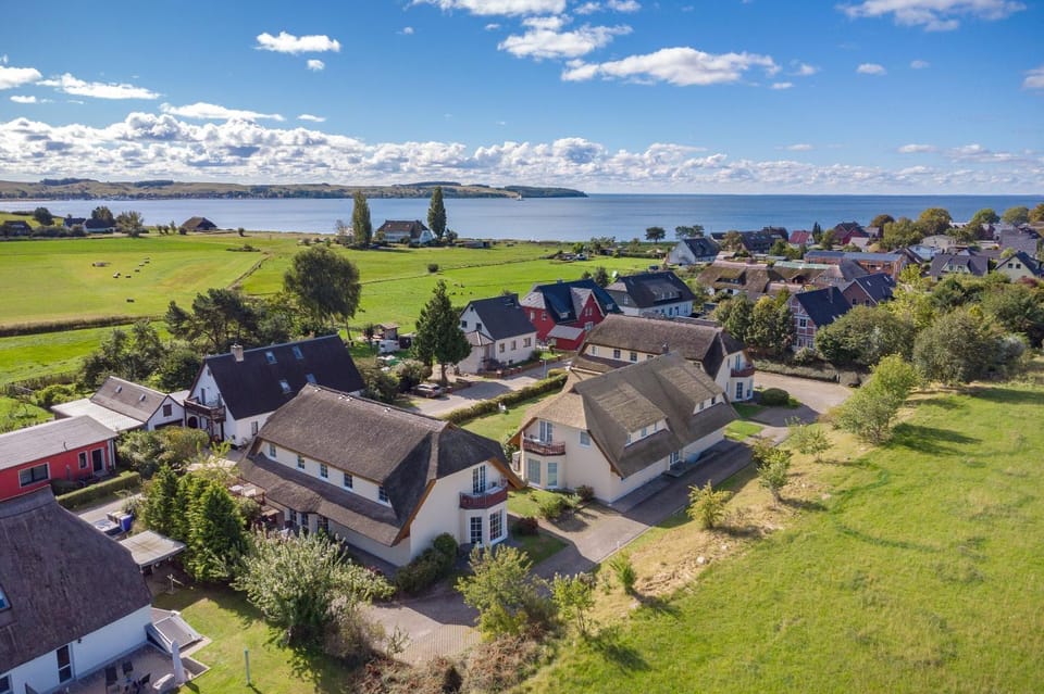 Natural landscape, Bird's eye view, Location