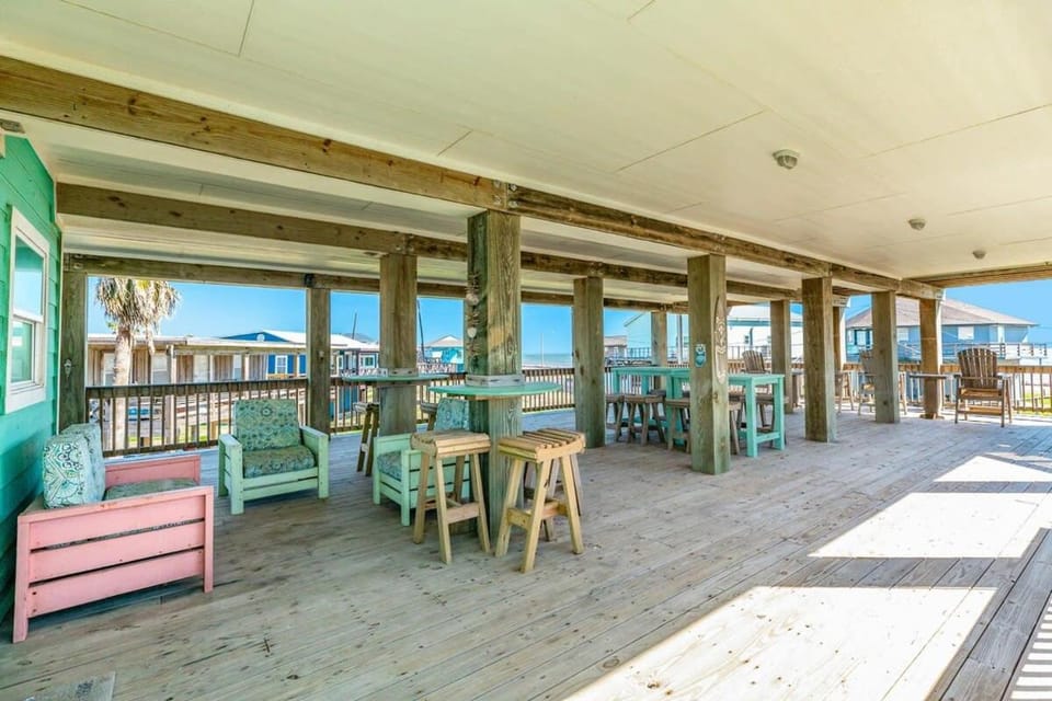 Saltwater Soul - Spectacular Sunrise, Sunset & Surf Views! House in Surfside Beach