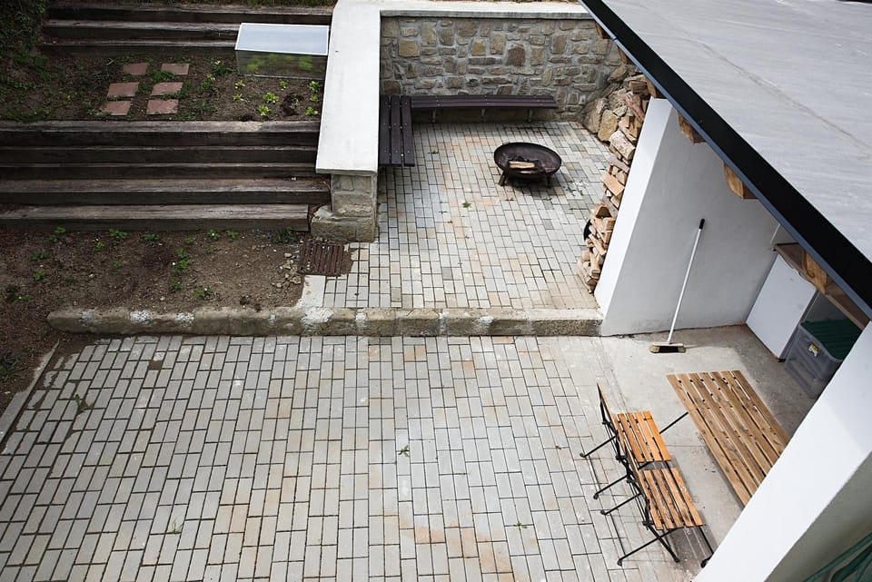 Garden, kitchen