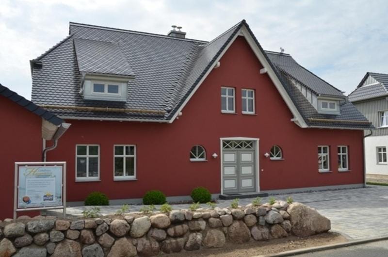 Property building, Facade/entrance