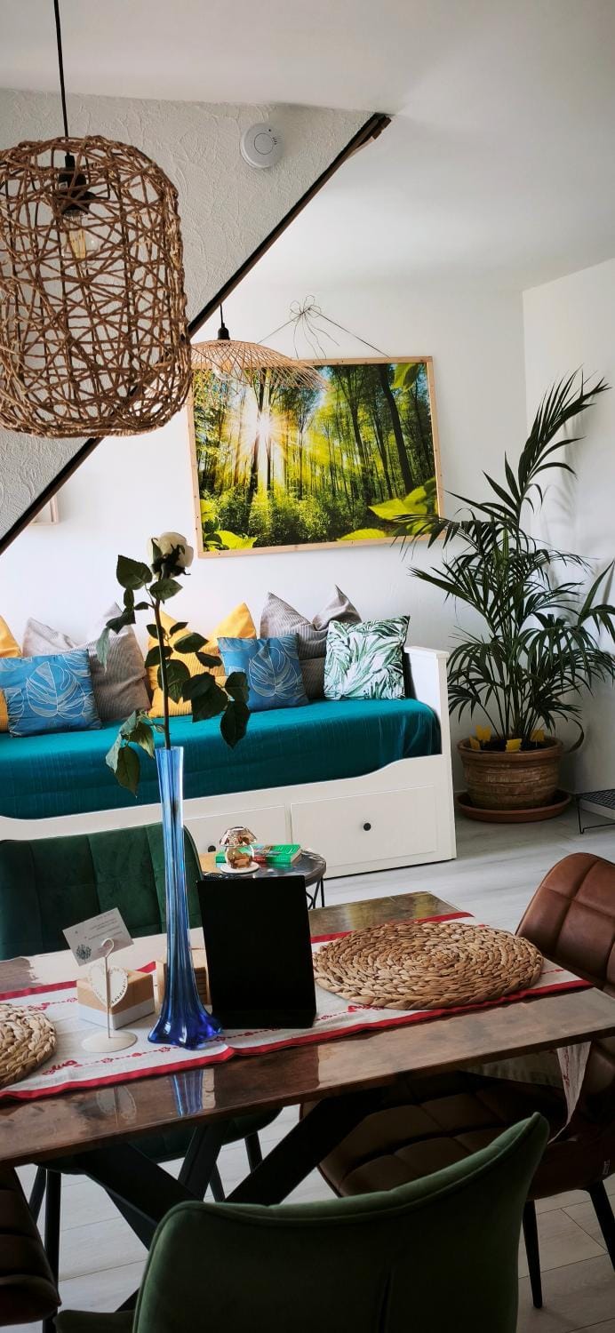 Living room, Seating area, Dining area