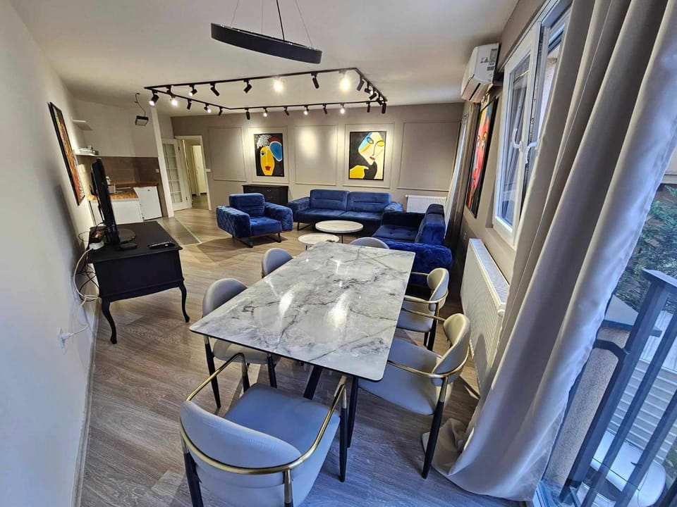Living room, Seating area, Dining area