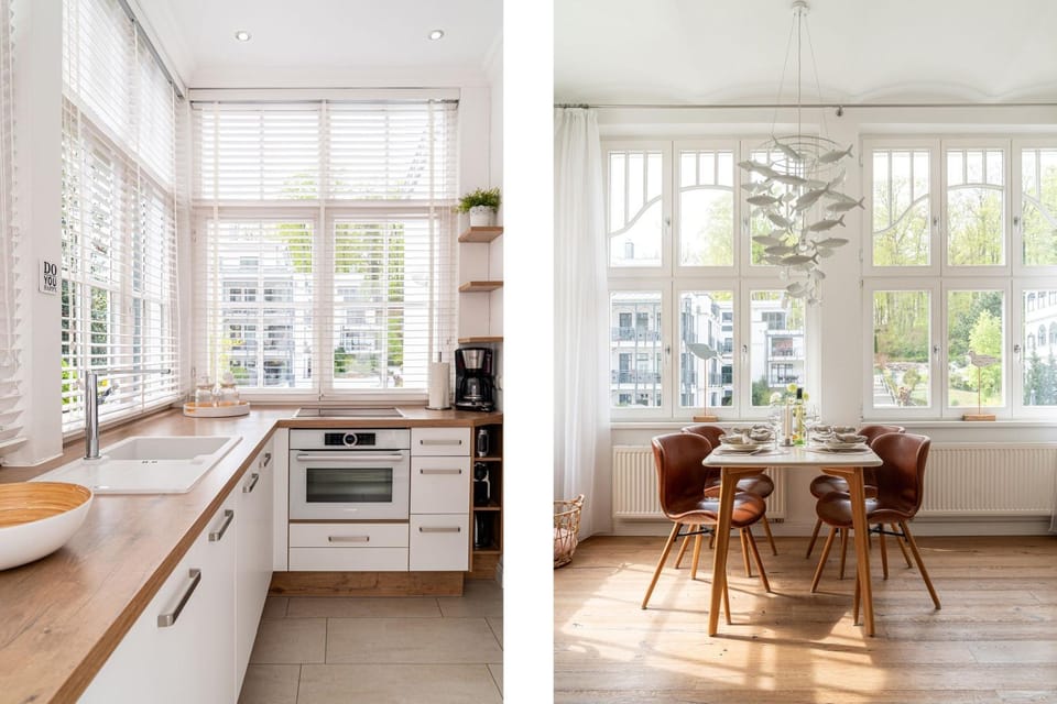 Kitchen or kitchenette, Dining area