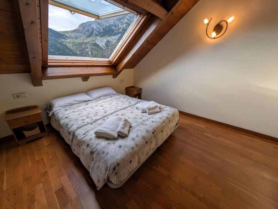 Apartamento Starlight - Vistas, parking y WiFi en Boí Apartment in Alta Ribagorça