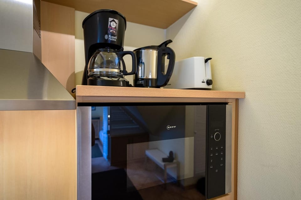 Coffee/tea facilities, Kitchen or kitchenette