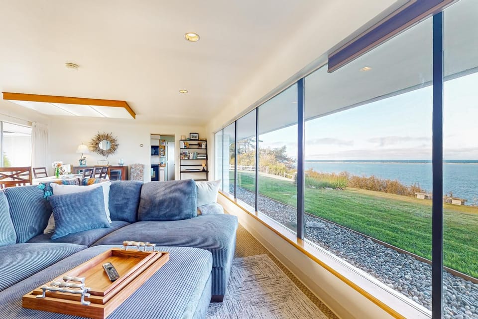 Windrift House House in Washington