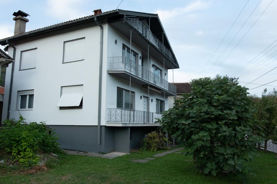 Property building, Garden, Garden view