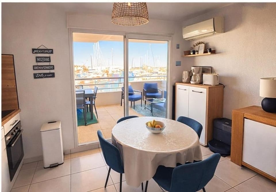 2ch Vue Marina & Mer - Grande Terrasse - Parking Apartment in Canet-en-Roussillon