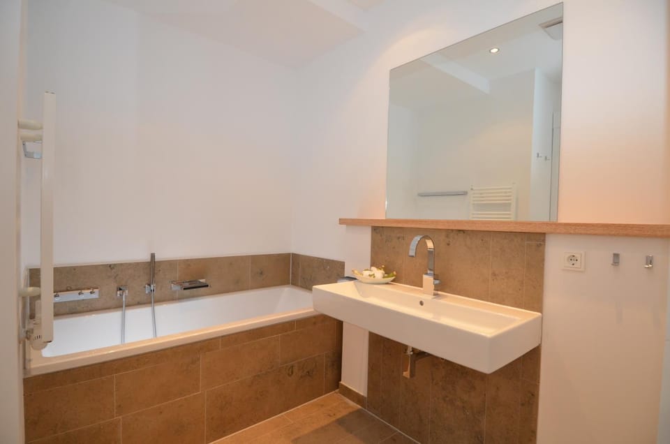 Toilet, Bathroom, Photo of the whole room