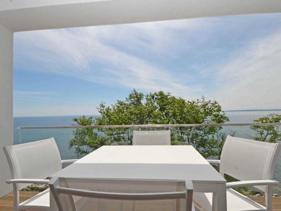 Ostseeresidenz Sassnitz - Penthouse 19 mit Sauna, Balkon, Meerblick Villa in Mecklenburg-Vorpommern, Germany