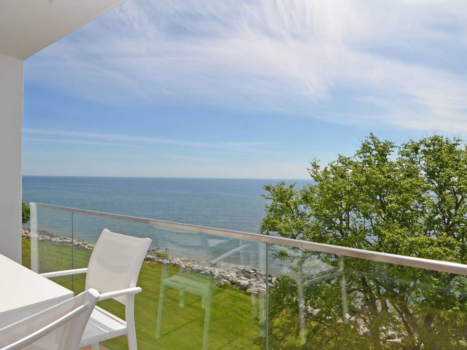Ostseeresidenz Sassnitz - Penthouse 19 mit Sauna, Balkon, Meerblick Villa in Mecklenburg-Vorpommern, Germany