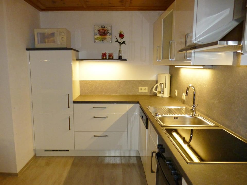 Kitchen or kitchenette, Decorative detail