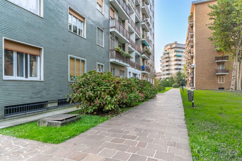 Green House San Siro M5 2 camere Netflix Apartment in Milan