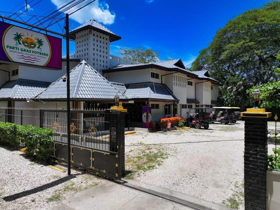Property building, Day