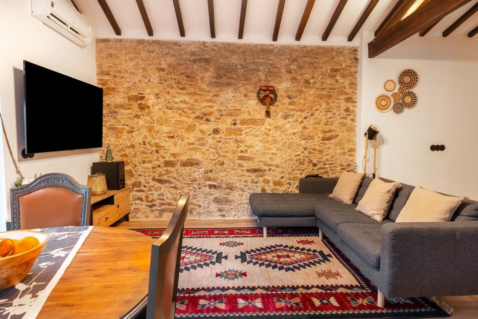 Communal lounge/ TV room, TV and multimedia, Living room, Seating area