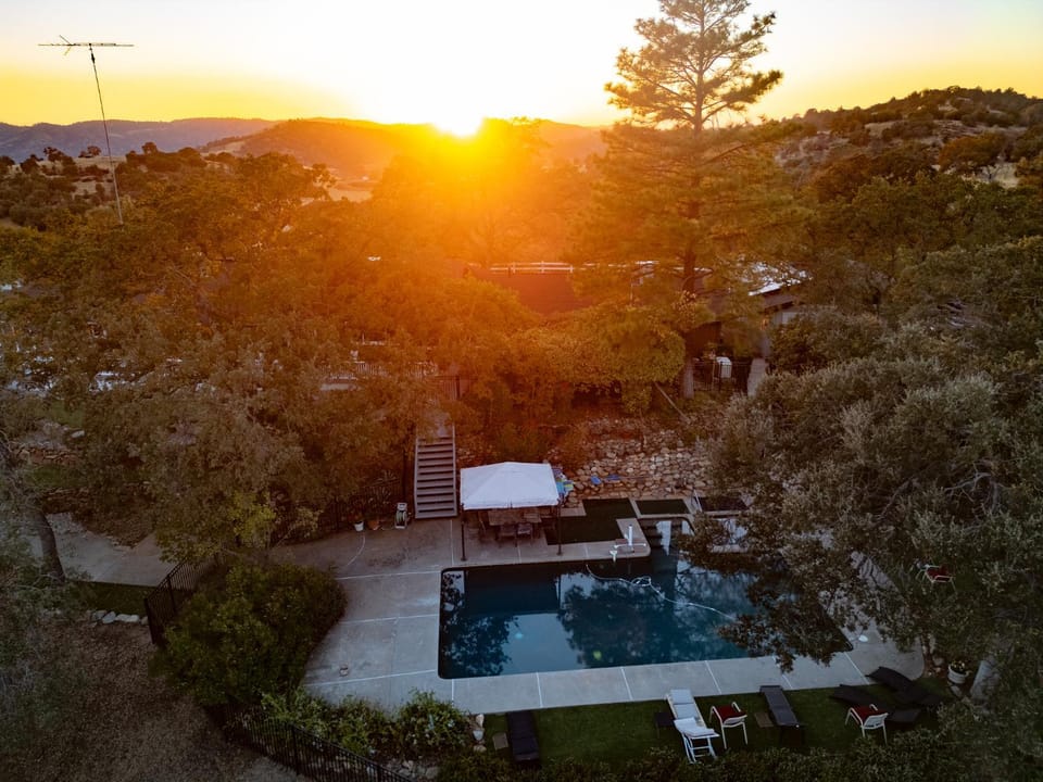 Balcony/Terrace, Pool view