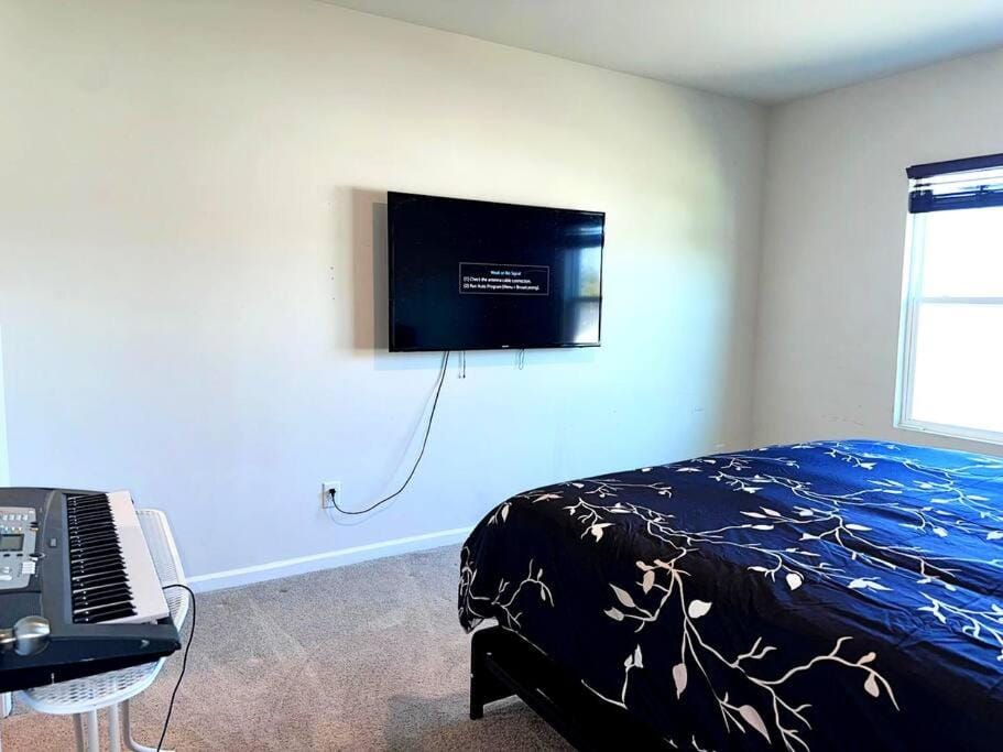 Simple Elegant Single Family Home DT Raleigh Villa in Raleigh