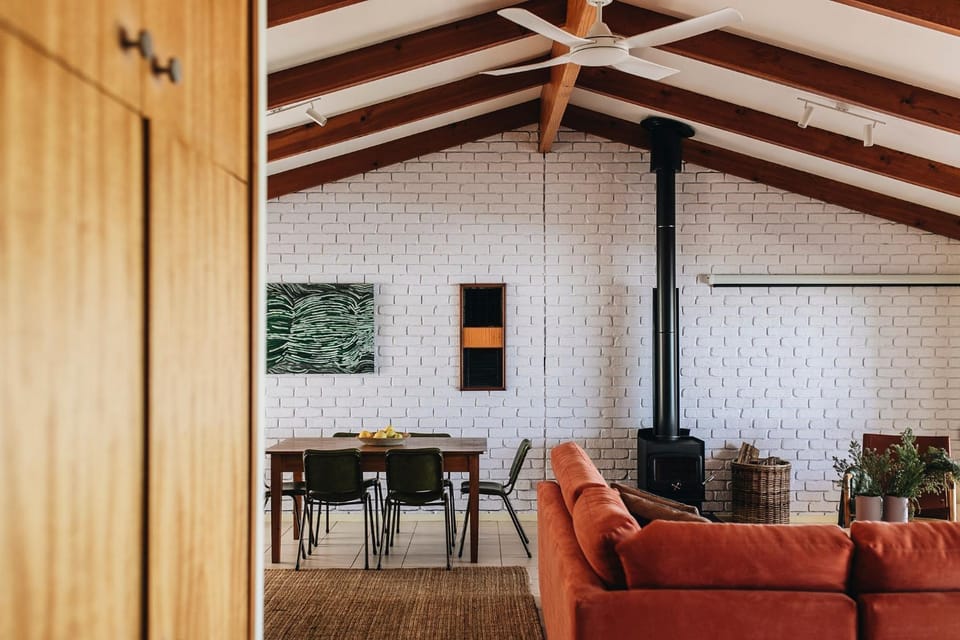 Sunset Muse - A Waterfront Home with Panoramic Views and Jetty House in South Australia