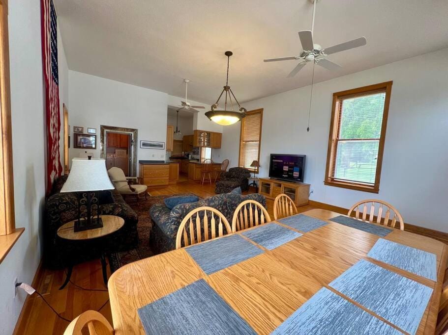 Clayton Bank on the Banks of the Mississippi! Villa in Iowa