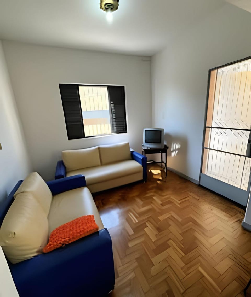 Aconchego da vovó! Casa para 9 pessoas e 2 carros House in Belo Horizonte