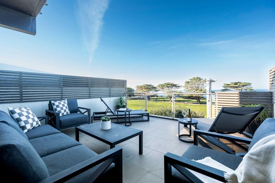 Patio, View (from property/room), Balcony/Terrace