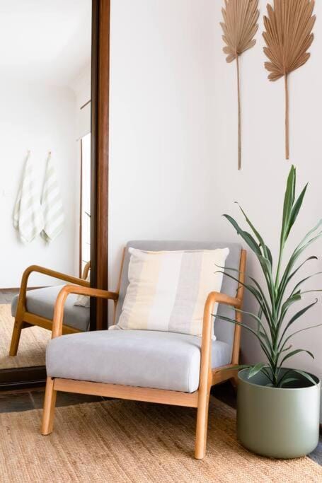 Bathroom, Seating area