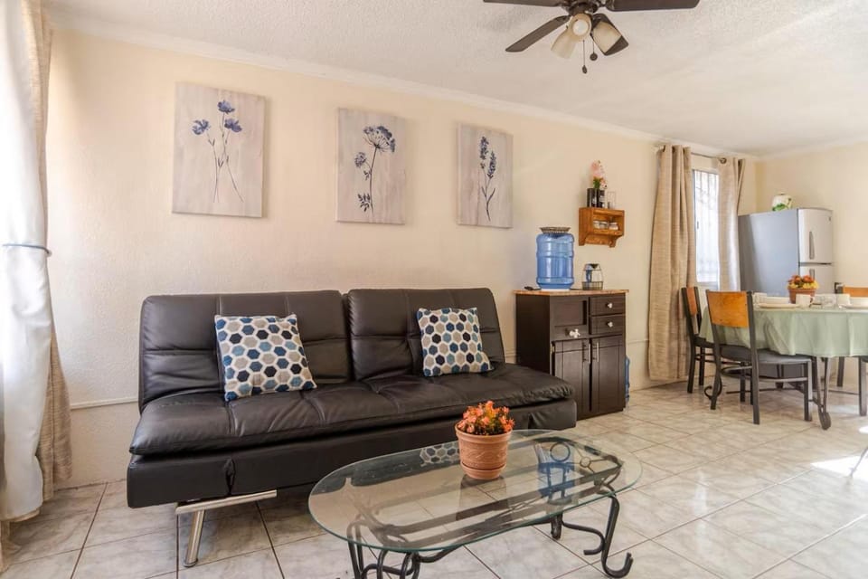 Mi Casita bonita, libre de humo, pet friendly House in Ensenada